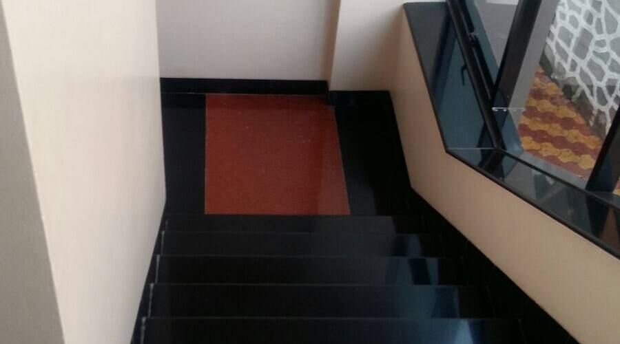 Hotel Shree Lodging & Boarding, Wai 5